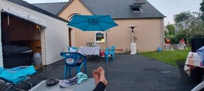 Outdoor dining - Notre Maison du Bonheur sur la Presqu'île (Saint-Jacut-de-la-Mer)