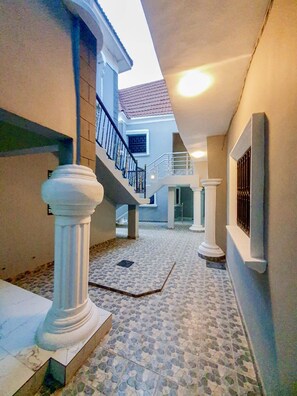 Apartamento, 2 habitaciones, fumadores, balcón | Jardines del alojamiento