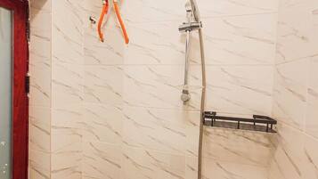 Appartement, 2 chambres, fumeur, balcon | Salle de bain