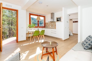 Interior - El Gallinero - Spacious apartment in Masia (Sant Iscle de Vallalta)