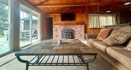 Lakefront Cottage with 100ft Private Sandy Beach!