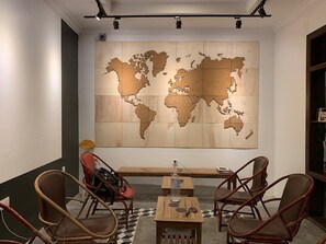 Lobby - The Hive Hotel (Siem Reap)