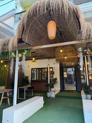 Property entrance - The Hive Hotel (Siem Reap)