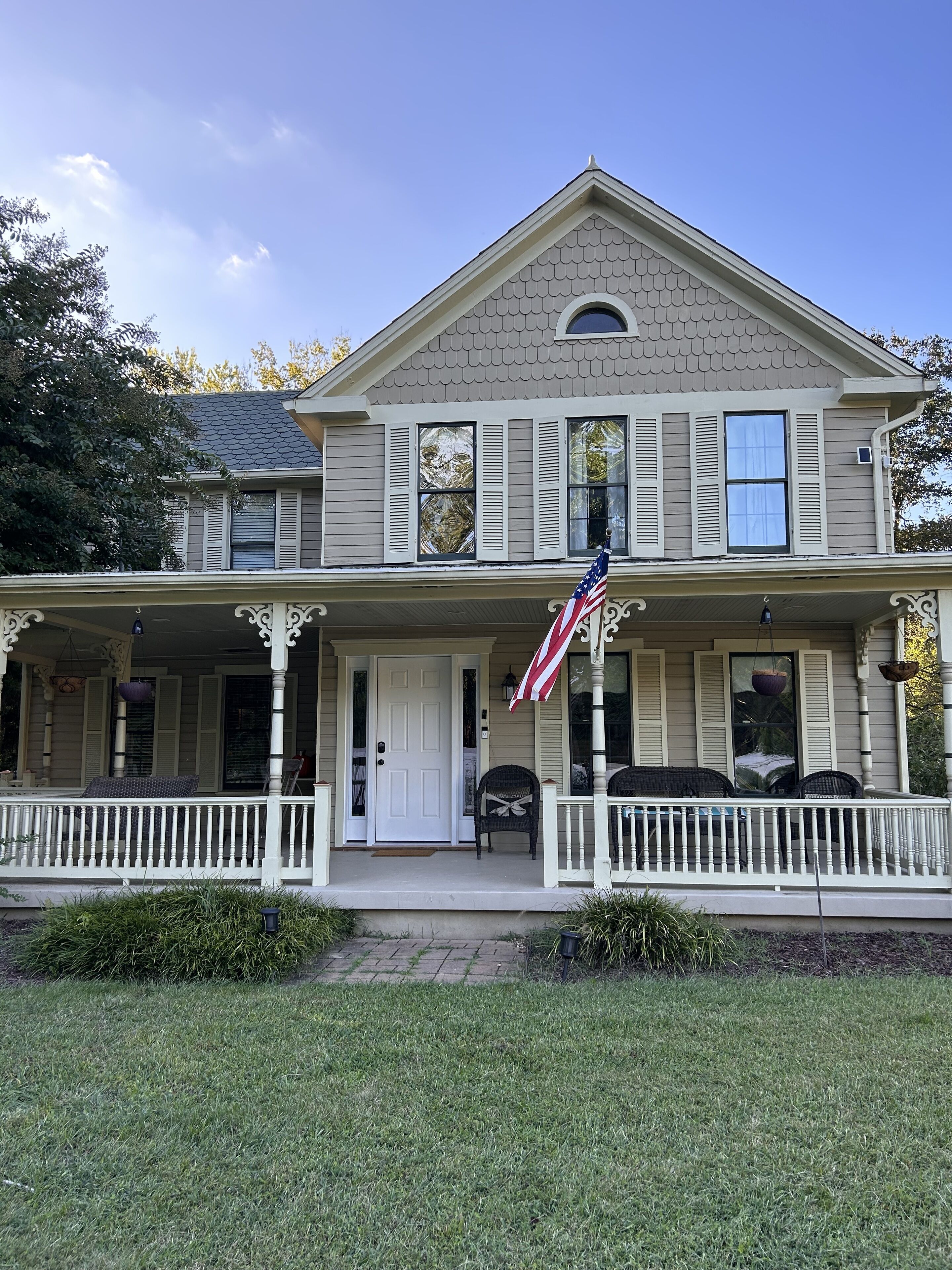 Victorian farmhouse on 1.5 acres with serene wooded privacy! Pets welcome!