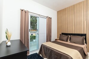 2 slaapkamers, een strijkplank/strijkijzer, gratis wifi, beddengoed