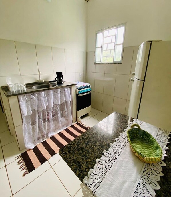 Private kitchen - Cantinhonaserra,casa Aconchegante em Miguel Pereira ,a Cidade dos Dinos (Lagoinha Miguel Pereira)