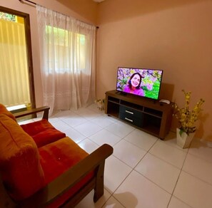 Smart TV - Cantinhonaserra,casa Aconchegante em Miguel Pereira ,a Cidade dos Dinos (Lagoinha Miguel Pereira)