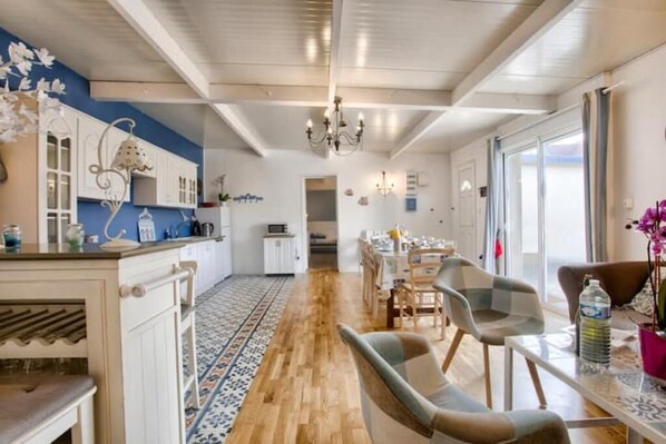 Dining - Dépendance Privée du Domaine de la Calotine 4 (Dives-sur-Mer)