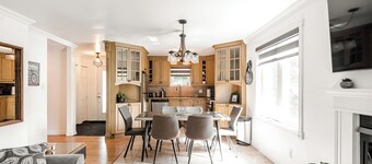 Cozy 3 bedroom +loft condo in Magog .Near lake,mountains and downtown