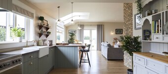 Luxury five star self catering lodge overlooking the beautiful Lough Derg.