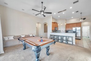 Spielezimmer