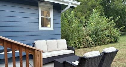 Charming Remodeled Home in Des Moines - Convenient and Comfortable Stay