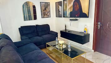 Apartment, 1 Bedroom, Smoking, Balcony | Living area