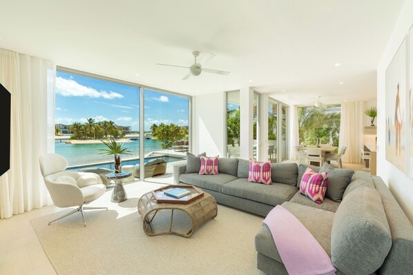 Living area - Lagoon Villa 6 Bedrooms Including Guesthouse LV03 (Providenciales)