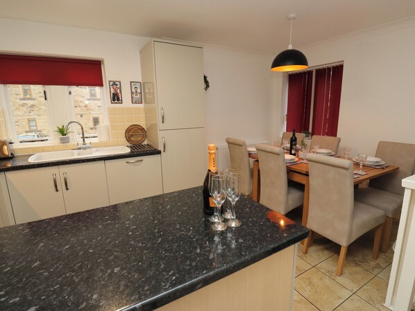 Cottage | Interior