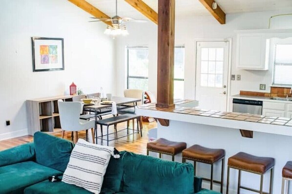 Living area - Collegetown House w/ Private Pool
(Tallahassee)