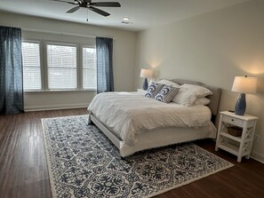 3 bedrooms, WiFi, bed sheets