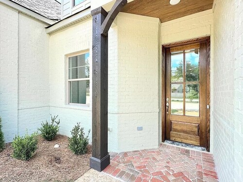 Coast to Plains- 3 bed 3 bath Townhouse close to campus 