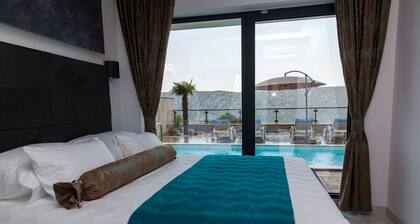 Luxury villa with private pool, sea view