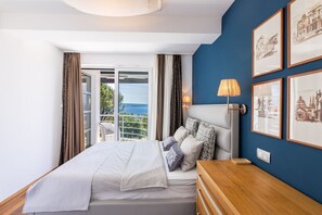 4 soverom, skrivebord, wi-fi (inkludert) og sengetøy