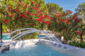 Pool - Beachfront Villa with Private Pool, Jacuzzi, Sea View (Dramalj)