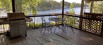 Waterfront Dog-Friendly Lake Home, Cozy Decks and Wood Stove
