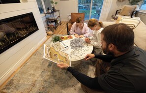 Lobby - YOUR WINTER GETAWAY. HUDSON VALLEY LAKEFRONT 50mi from NYC. @thelakehousegwlny (Greenwood Lake)