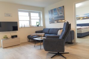 Télévision, chaîne hi-fi