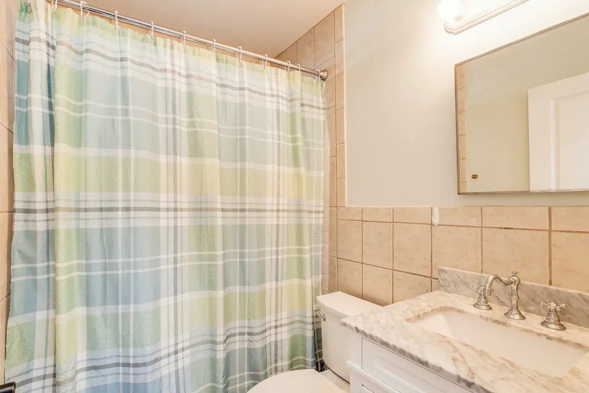 Photo 10 of Quiet Naples Home: Walking Distance to Downtown. Pet Friendly!