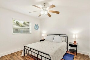 2 Schlafzimmer, Bügeleisen/Bügelbrett, Reisekinderbett, WLAN