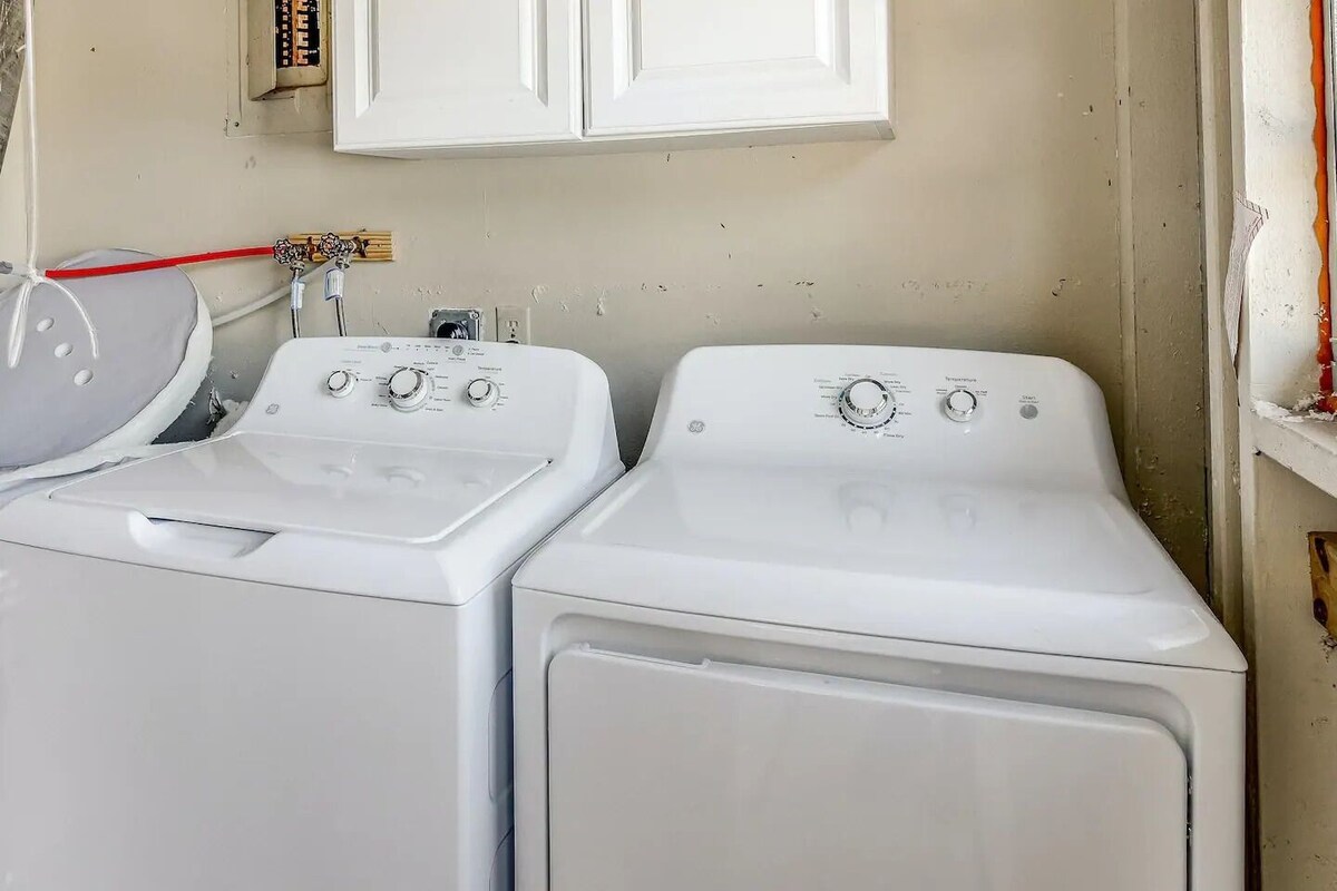 Photo 11 of Quiet Naples Home: Walking Distance to Downtown. Pet Friendly!