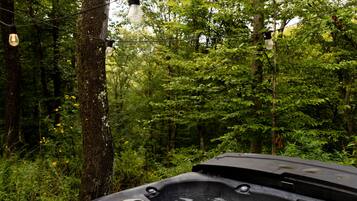 Tina de hidromasaje al aire libre