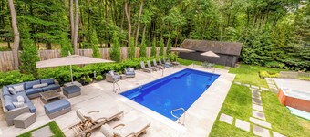 Harbert Hideaway - A 4 min walk to the beach with private pool and hot tub.
