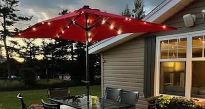 Water View Cottage With Hot Tub, Just Minutes To North Shore Beach