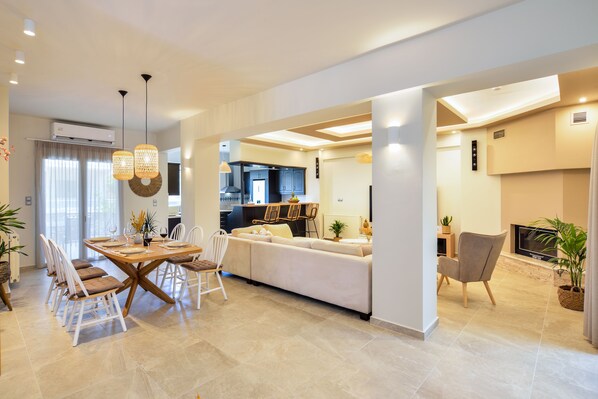 Interior - Family friently,158sqm boho-style luxury apartment with hydromassage and sauna! (Chania)