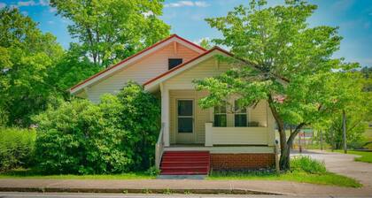 Toccoa River House- Toccoa River Front, 2br/2ba