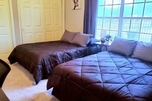 4 bedrooms, desk, iron/ironing board, free WiFi
