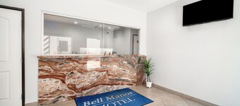 Bell Manor Motel