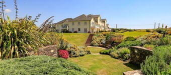 5 Thurlestone Beach
