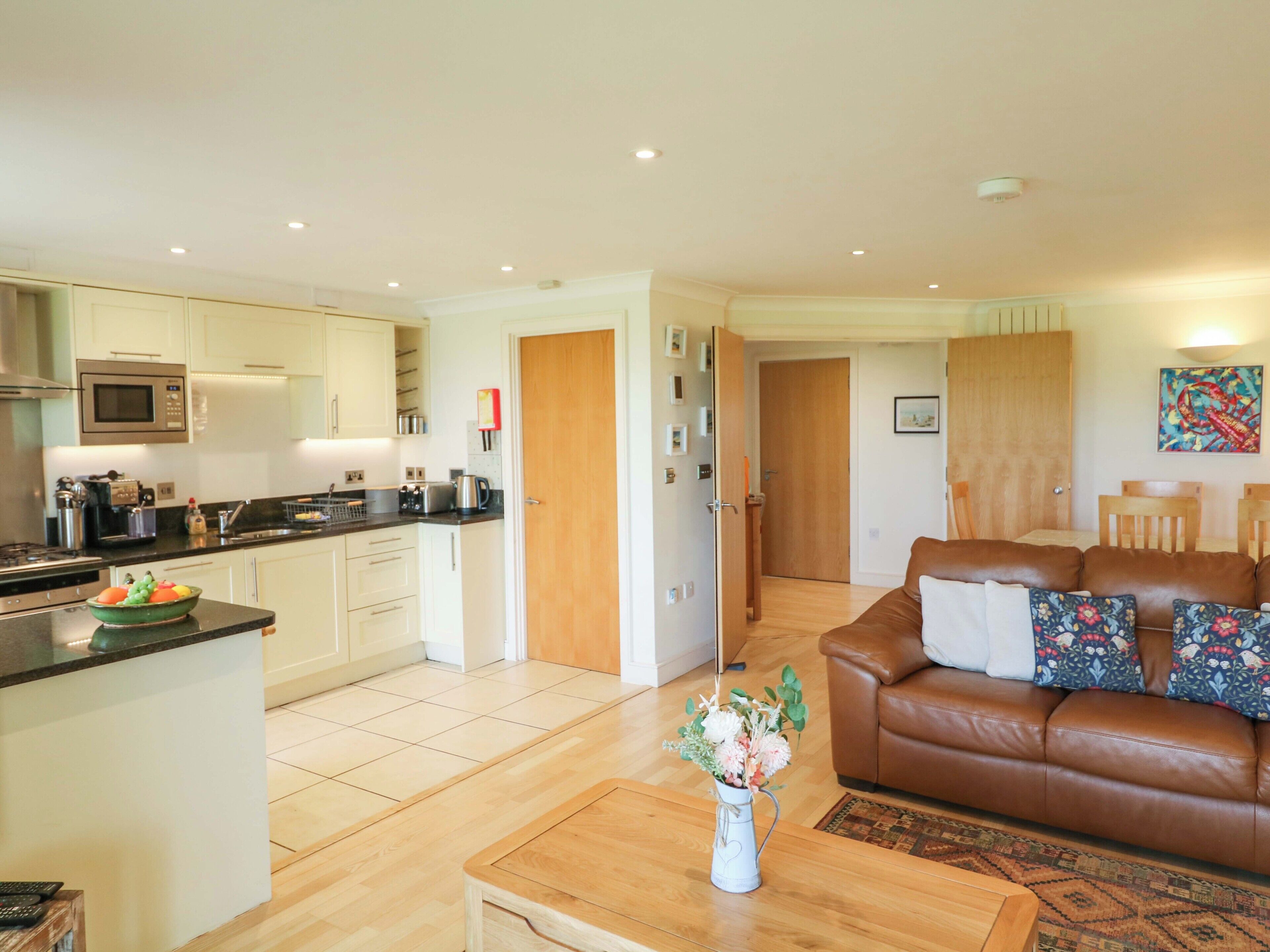 Cottage | Living area