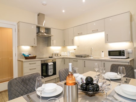 Fridge, dishwasher, electric kettle, toaster