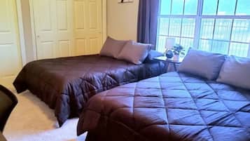 3 dormitorios, escritorio, tabla de planchar con plancha y wifi gratis