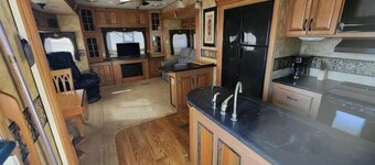 5th Wheel on Watts Bar Lake