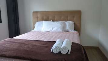 2 habitaciones, tabla de planchar con plancha y wifi gratis