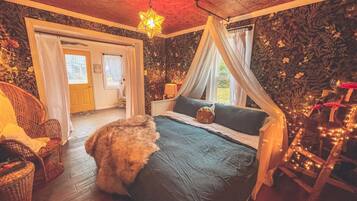 1 Schlafzimmer, BĂŒgeleisen/BĂŒgelbrett, WLAN, BettwĂ€sche