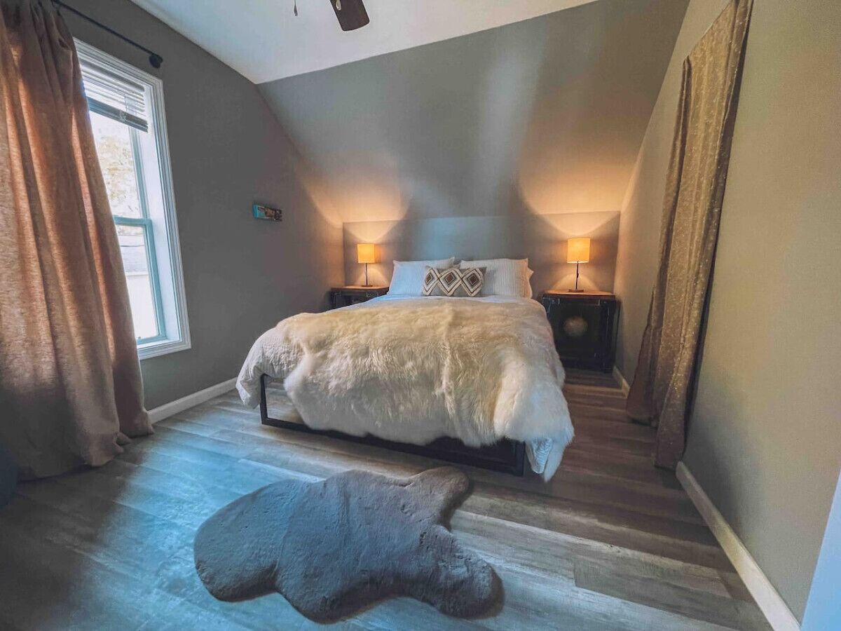 3 bedrooms, desk, iron/ironing board, WiFi