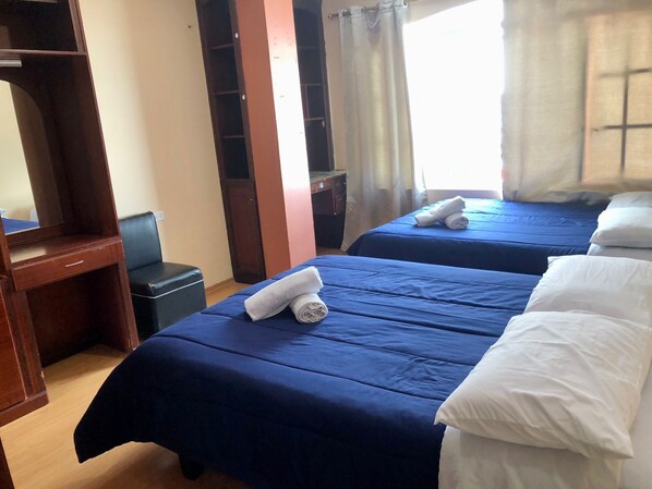 5 bedrooms, WiFi, bed sheets