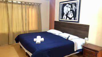 5 bedrooms, WiFi, bed sheets