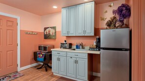 Fridge, microwave, coffee/tea maker, toaster