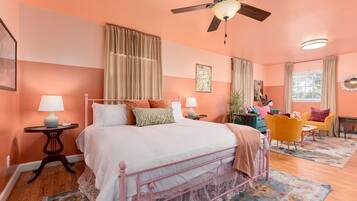 Silitysrauta/-lauta, ilmainen Wi-Fi, vuodevaatteet